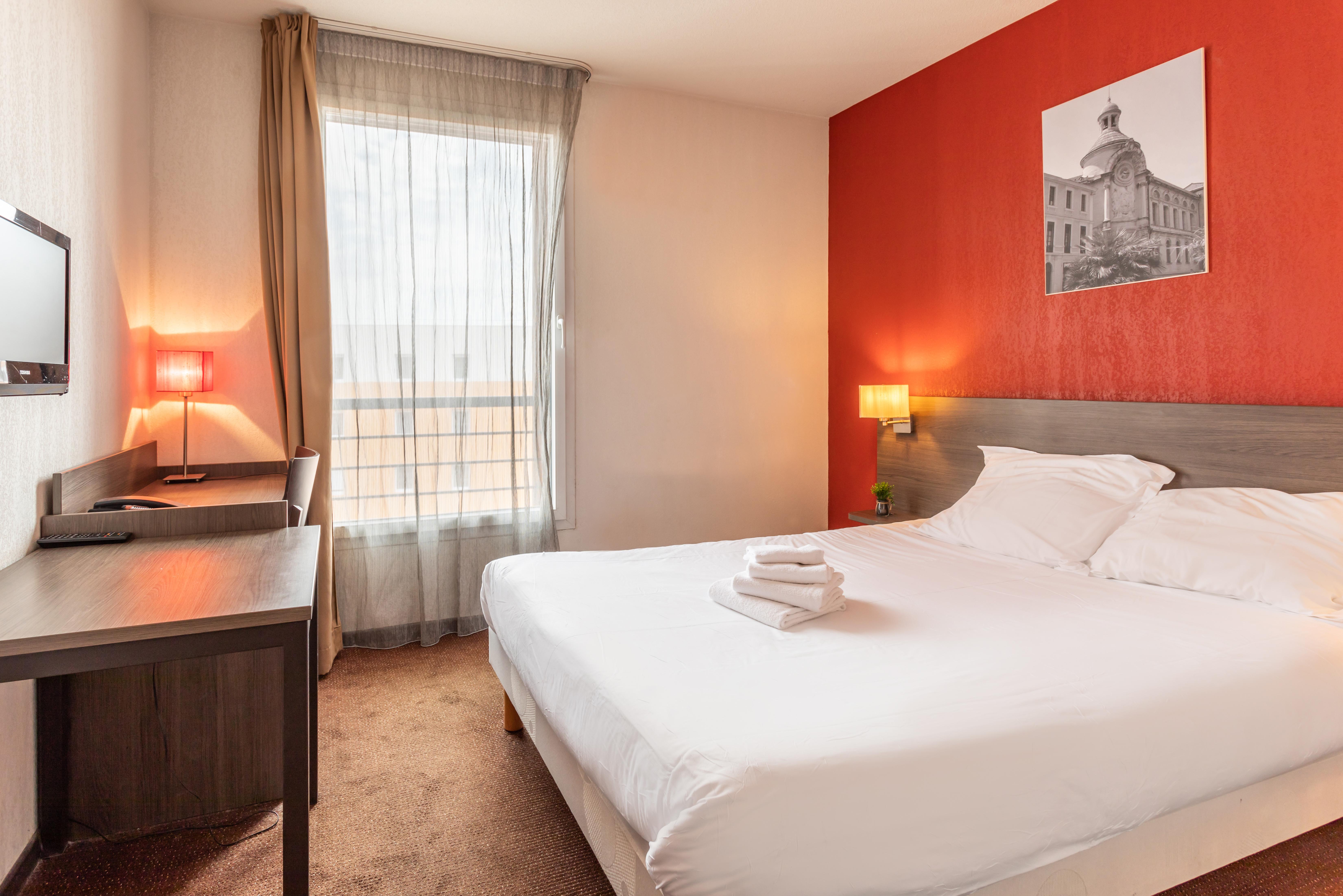 Comfort Aparthotel Nimes Centre Exteriör bild