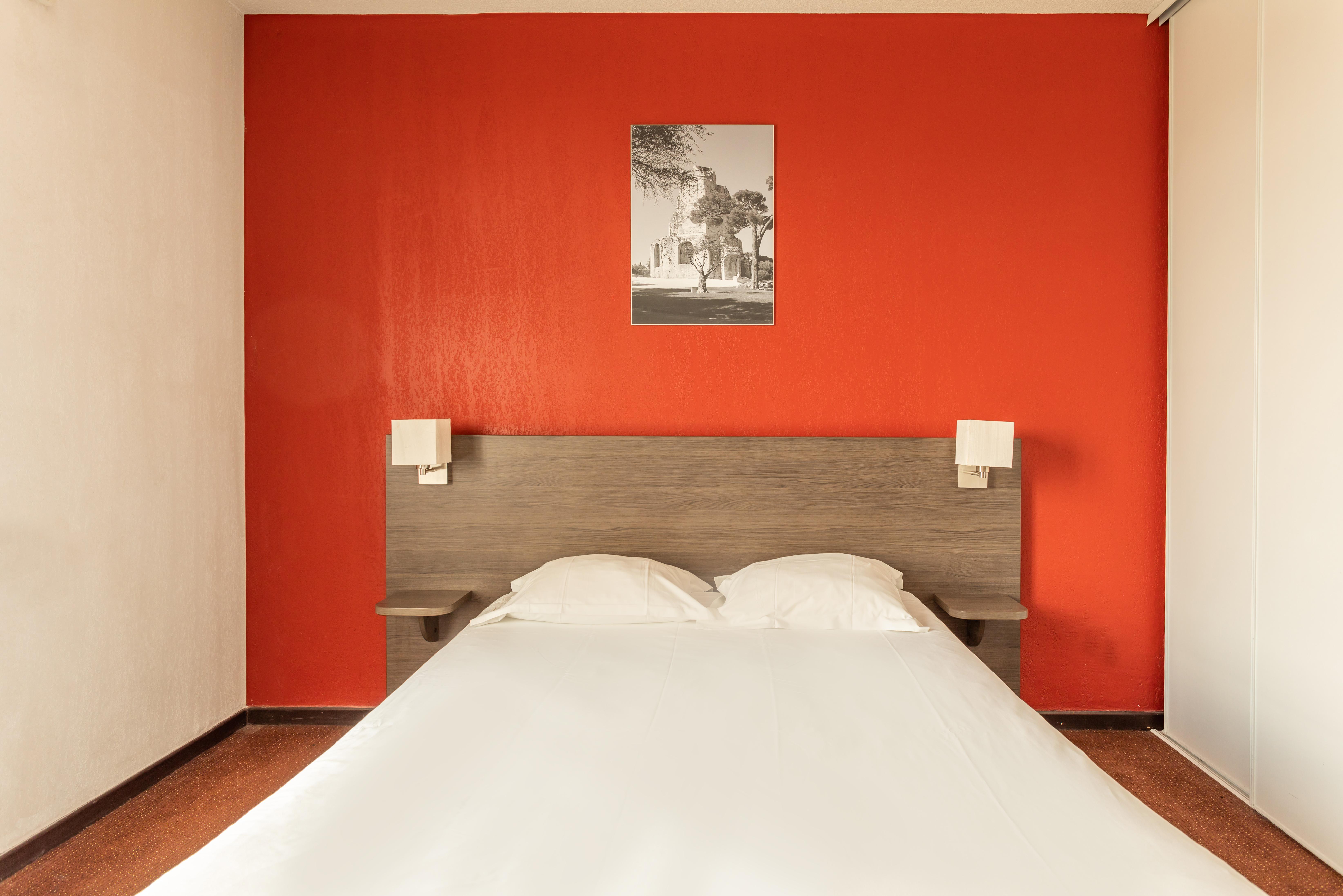 Comfort Aparthotel Nimes Centre Exteriör bild