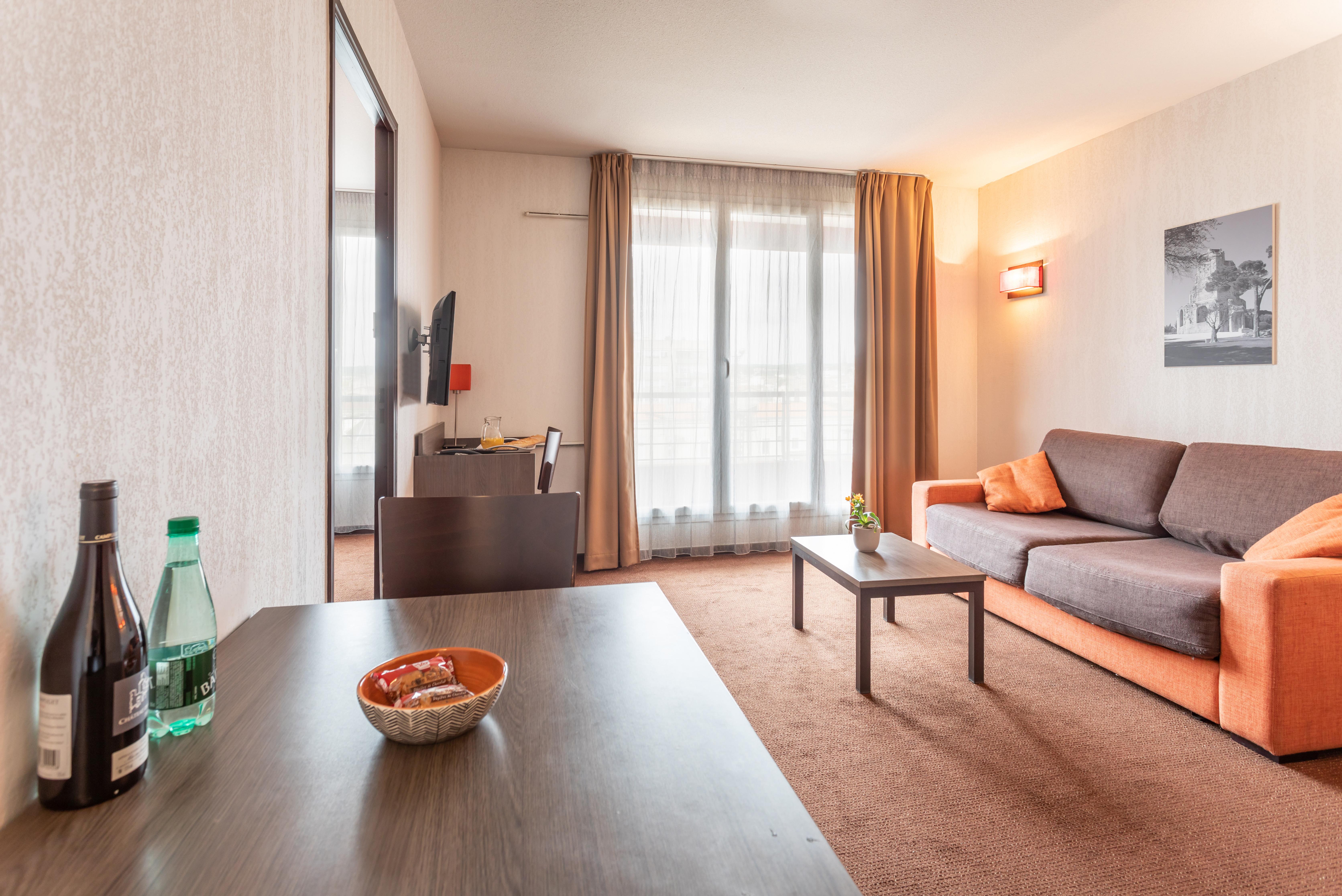 Comfort Aparthotel Nimes Centre Exteriör bild