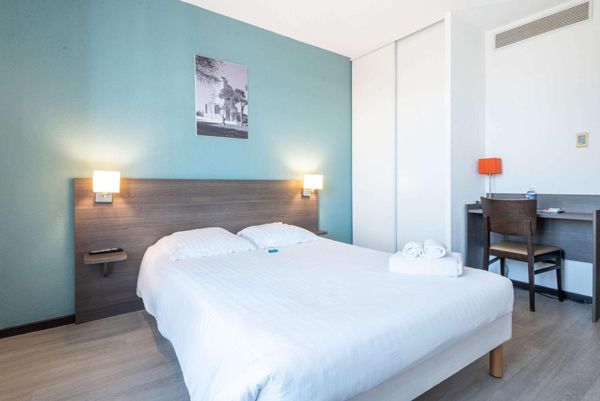 Comfort Aparthotel Nimes Centre Exteriör bild