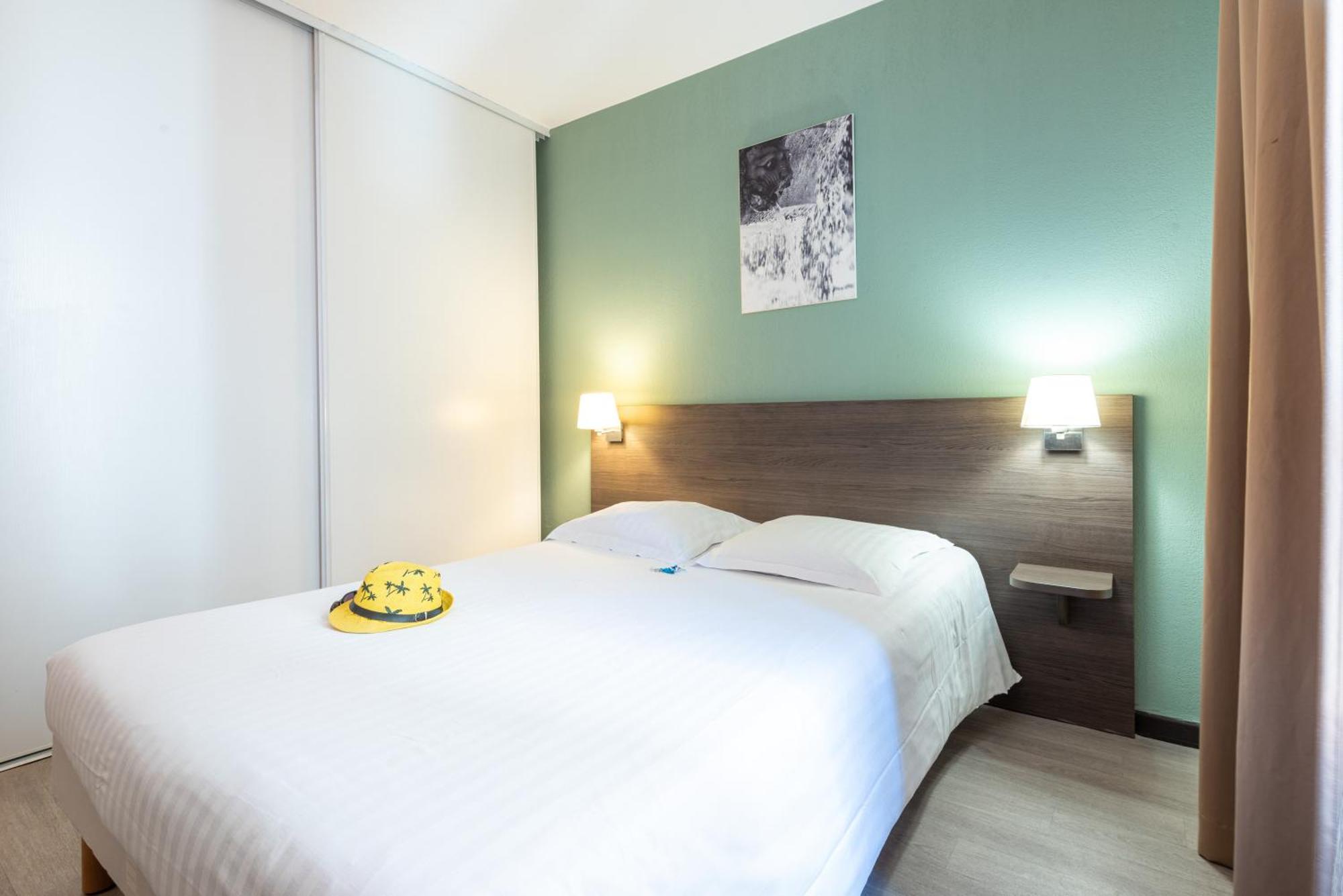 Comfort Aparthotel Nimes Centre Exteriör bild